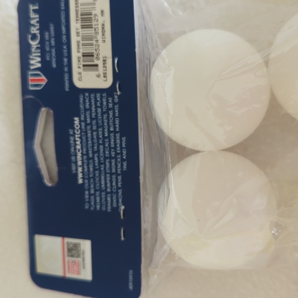 University of Tennessee set of 6 Ping Pong balls. - Picture 4 of 6